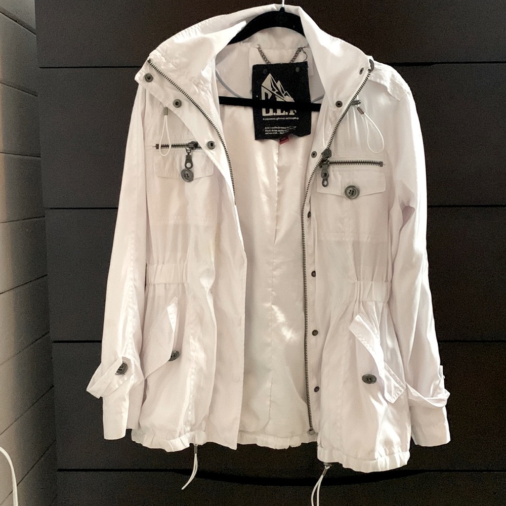 Light spring coat, white, removable hood, lots of details, size XS/S